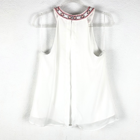 PIXLEY | 💐Beaded Neckline Loose Sleeveless Blouse Top - Picture 2 of 8